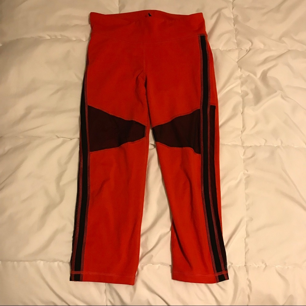 Aero red leggings